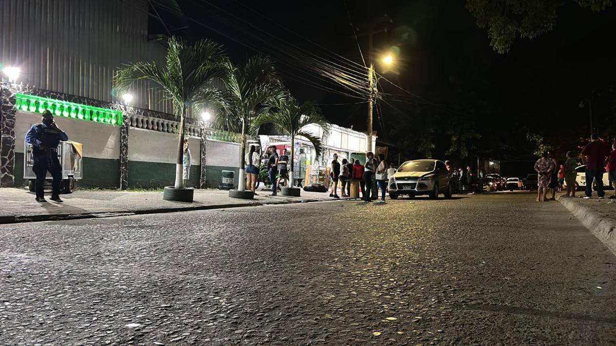 Las víctimas recibieron varios balazos en sus cuerpos, que quedaron en el interior del recinto.