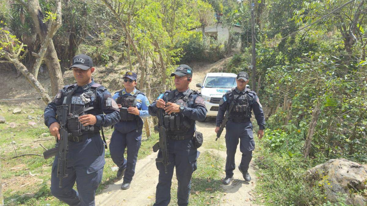 ¡De película! Así fue el rescate de niño de 7 años en montaña de Gracias (fotos)