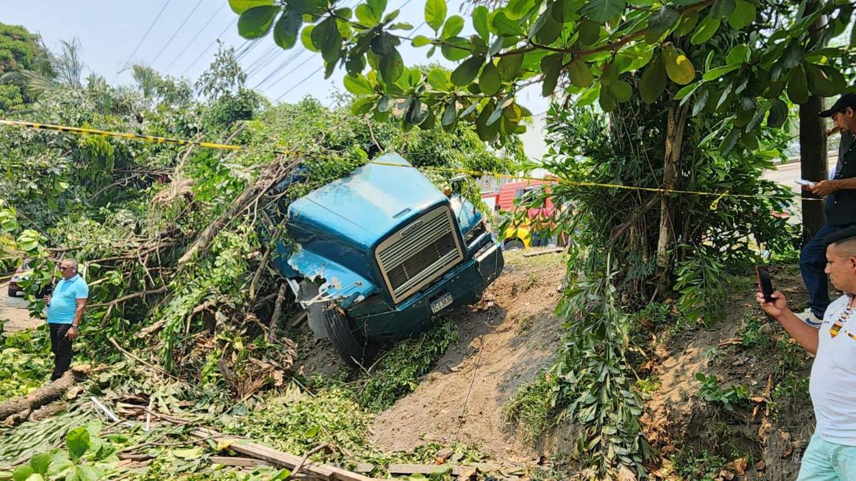 Rastra accidenta en Choloma, Cortés.