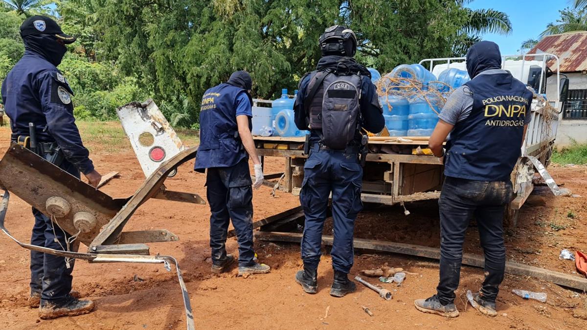 Decomisan cocaína en un camión repartidor de agua purificada en Colón