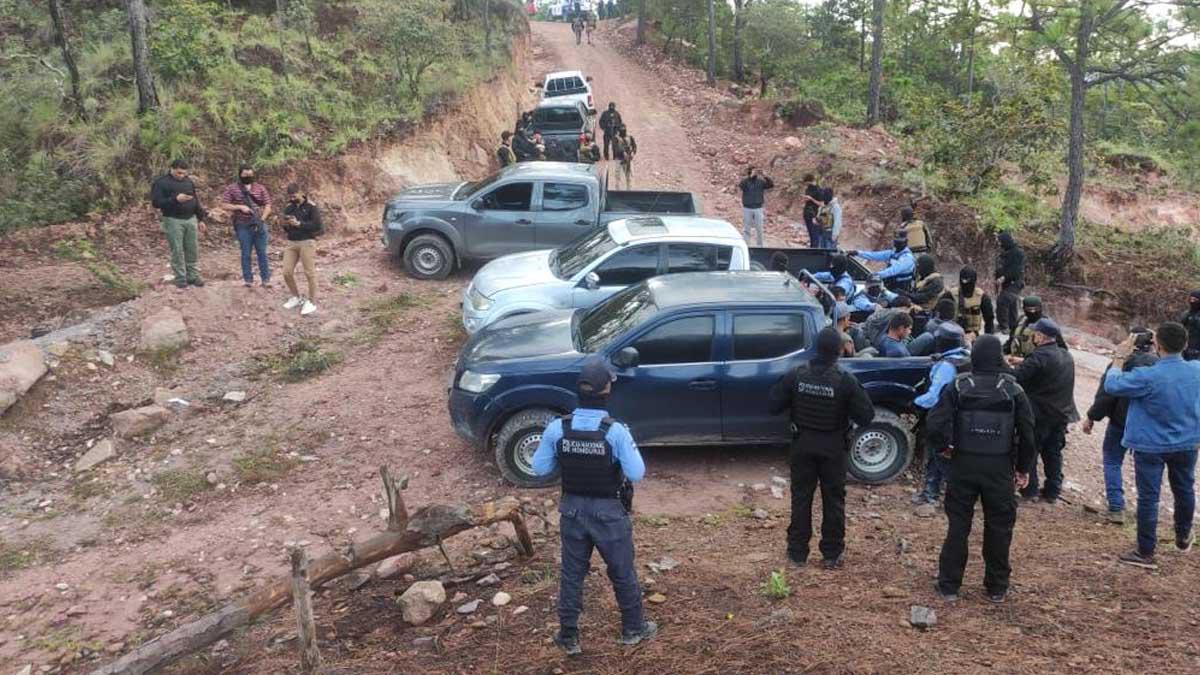  El tercer detenido es un jornalero, proveniente del departamento de La Unión, conocido con el alias de “Liro travieso”. 