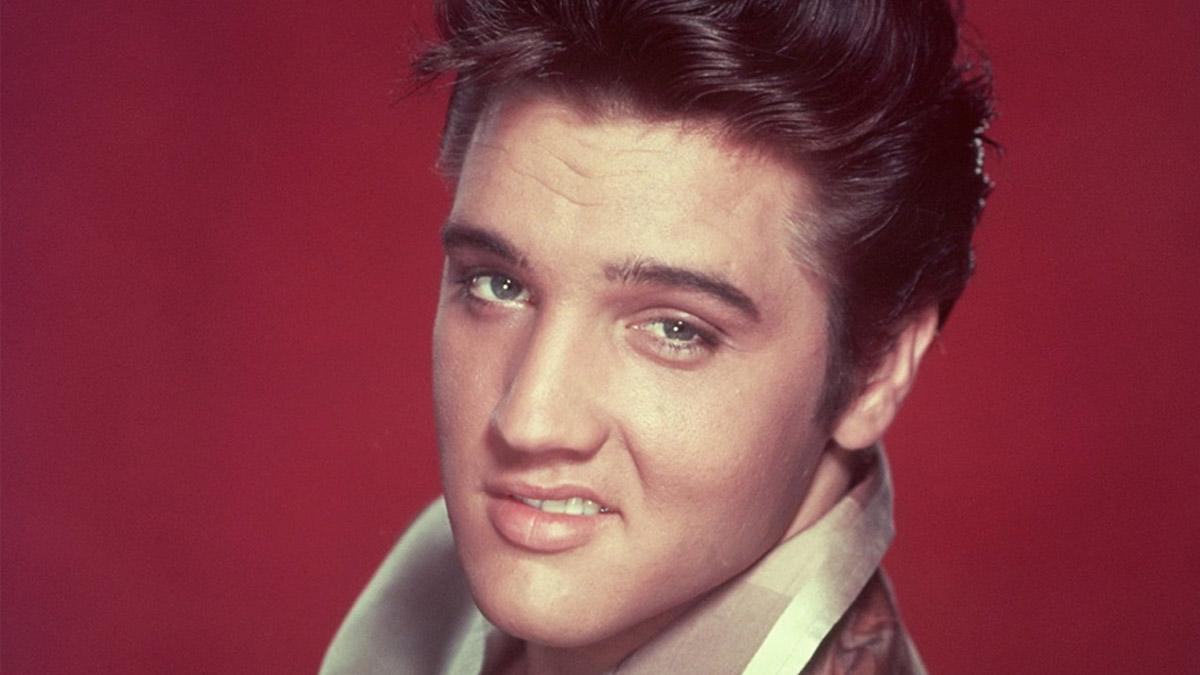Hermanastro de Elvis dice que el cantante se quitó la vida