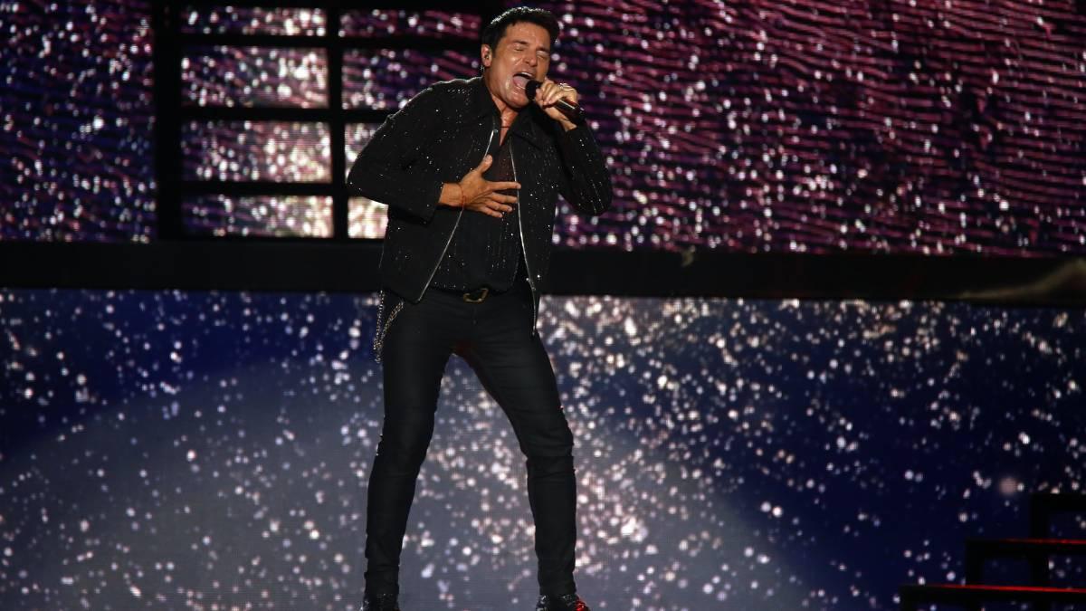 De luto Chayanne por la muerte de un ser querido