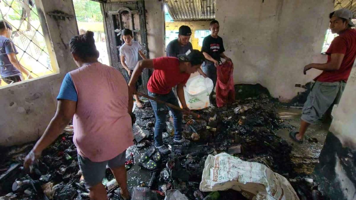 La vivienda donde se elaboraban cohetes de vara quedó destruida.