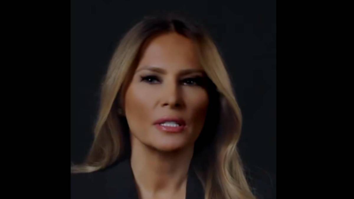 Melania Trump cuestiona el relato oficial del intento de asesinato contra su marido