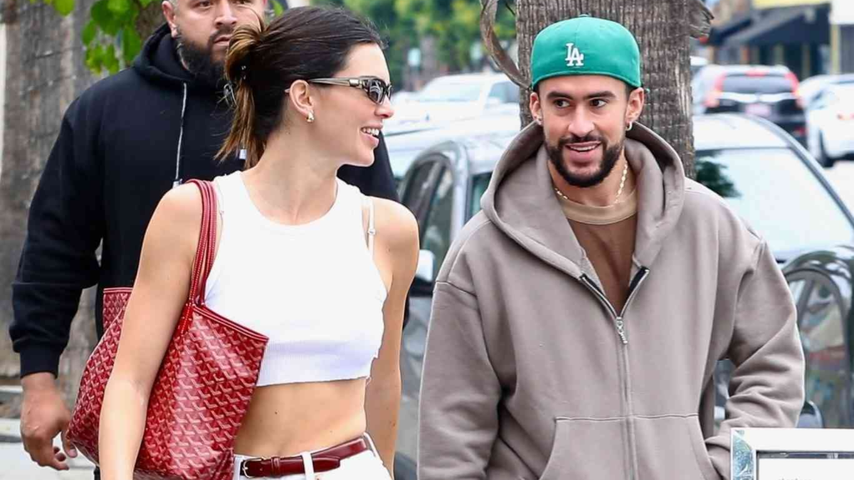 Amigos de Kendall Jenner aseguran que Bad Bunny “es todo un caballero” con ella