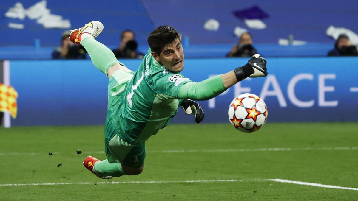 Thibaut Courtois - La IFFHS nombró al belga como mejor portero del mundo en 2022 y lo incluyó en el 11 ideal. Se impone en las votaciones a Emiliano Martínez y Yassine Bono.