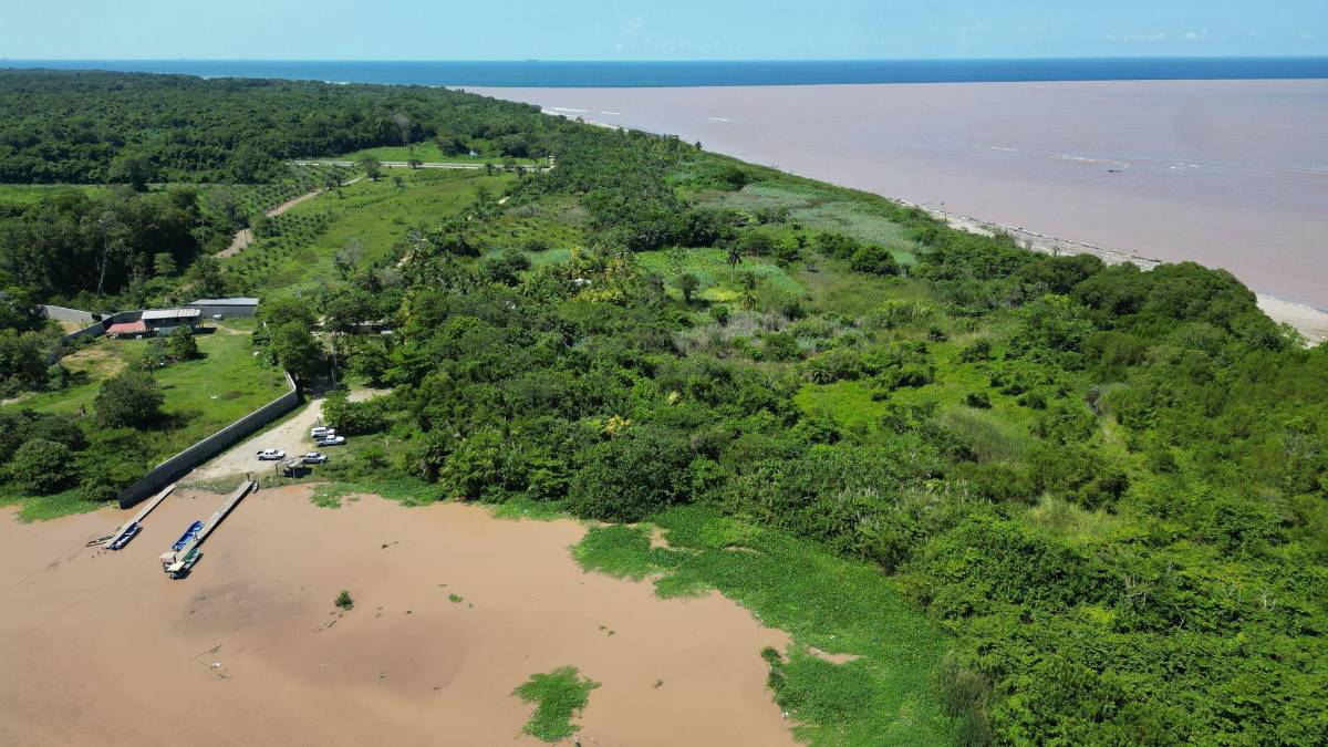 La ruta del Chamelecón: imágenes de dron de su encuentro con el Caribe