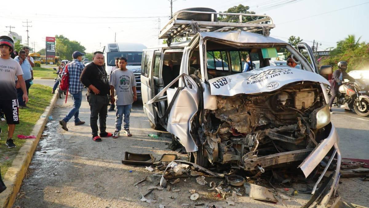 El 3 de abril del 203 Suyapa Alemán se trasladaba para su trabajo en San Pedro Sula pero el bus en que se transportaba sufrió un fuerte accidente.