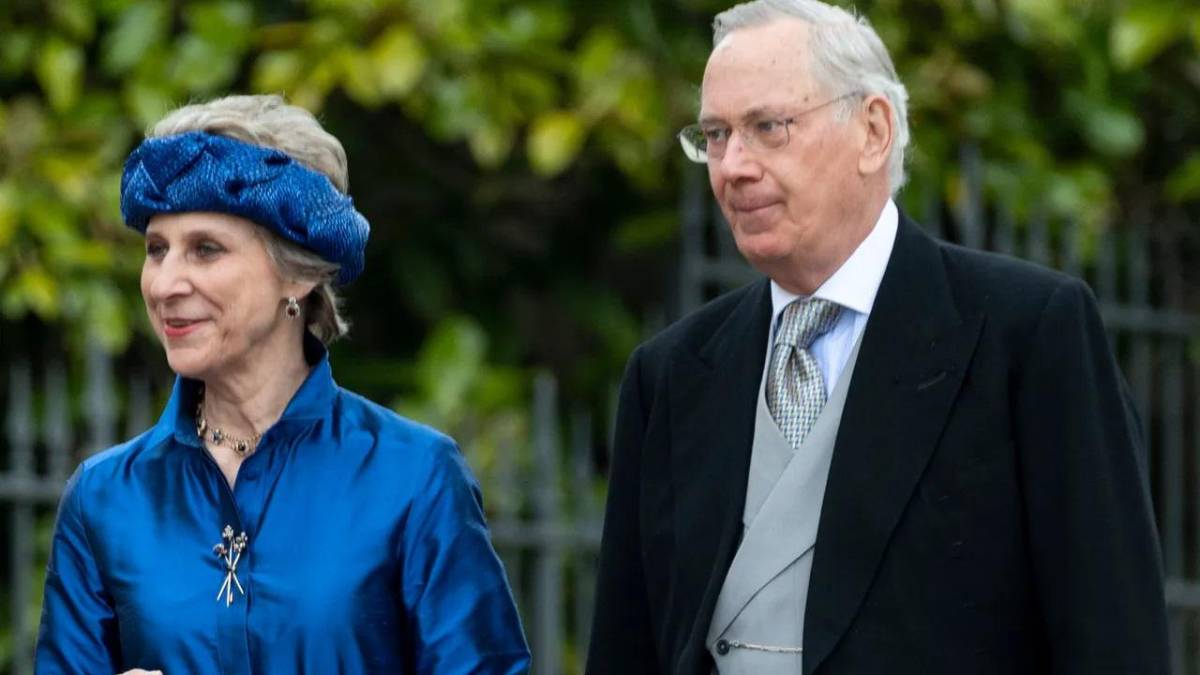 Los duques de Gloucester, Ricardo y Brígida.