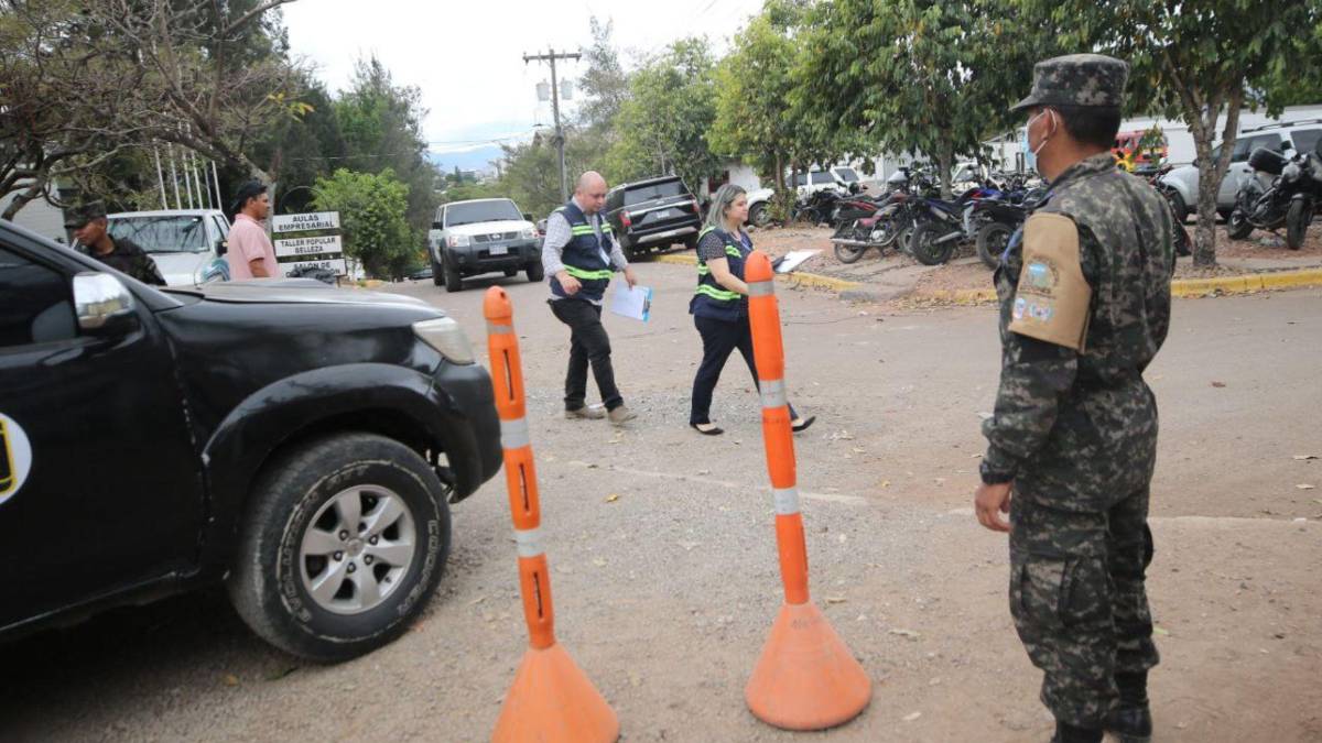 ¿Qué NO pueden hacer militares y policías en el 30-N y durante el proceso electoral?