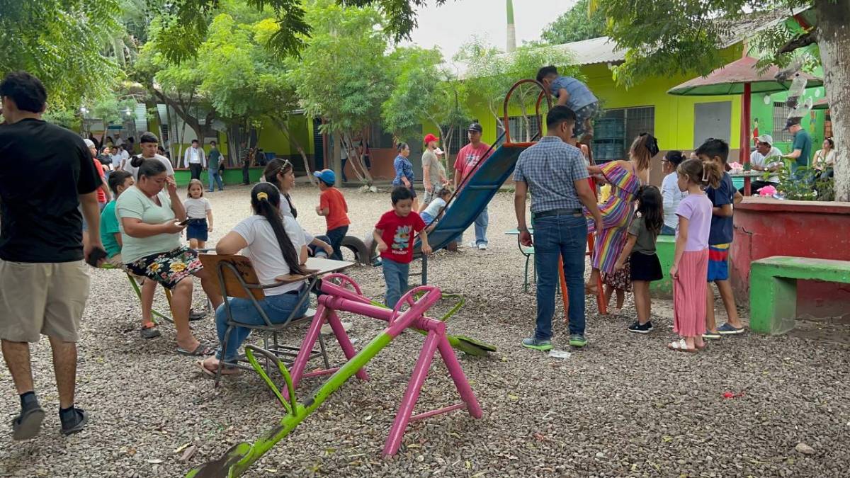 En Dos Caminos piden a las autoridades reparar las calles: Nos tienen abandonados
