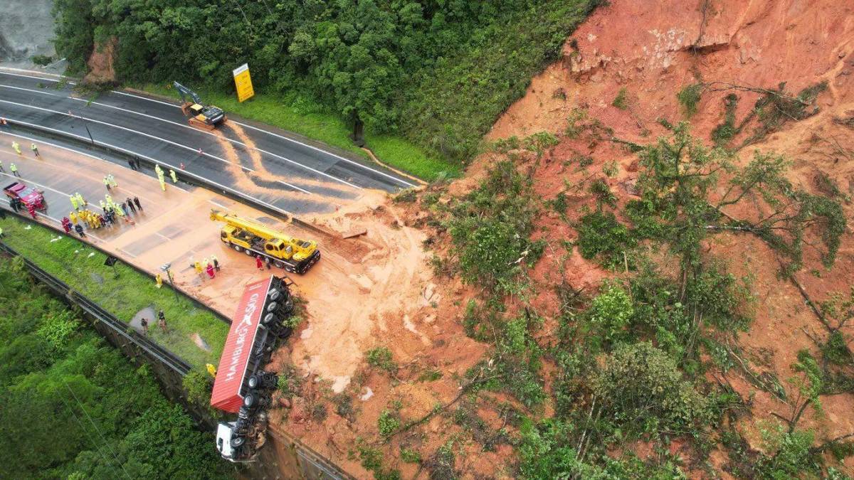 Dos nuevos muertos por lluvias en Brasil y miles de evacuados