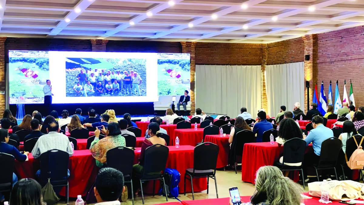<b>Expertos, académicos y estudiantes se congregaron en Copán Ruinas durante el Congreso arqueológico. </b>