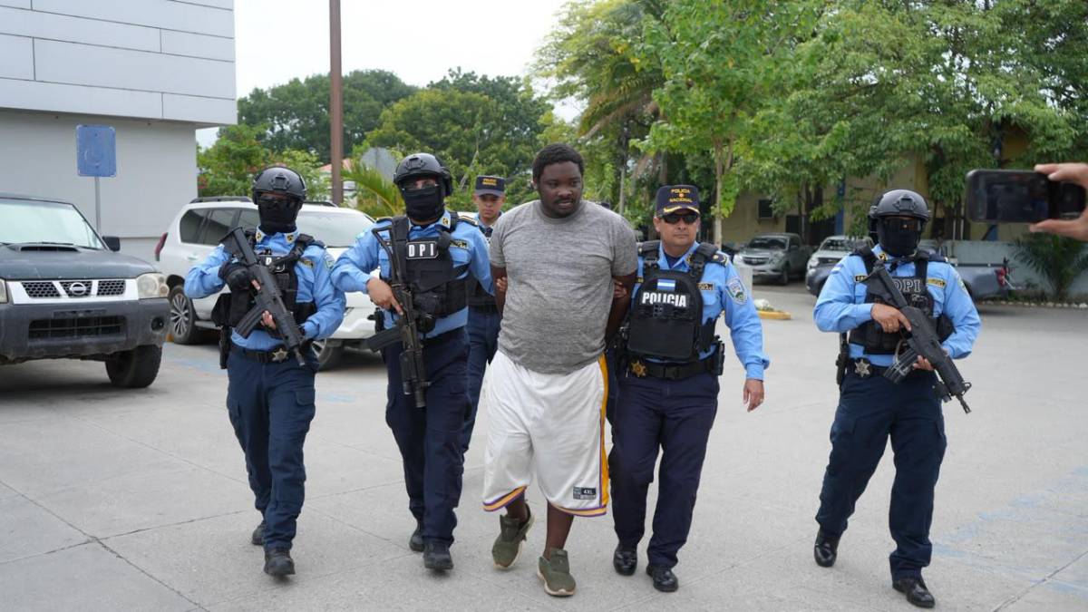 Policía: sicario habría intentado huir del país tras asesinato de Dereck McNeil en Roatán
