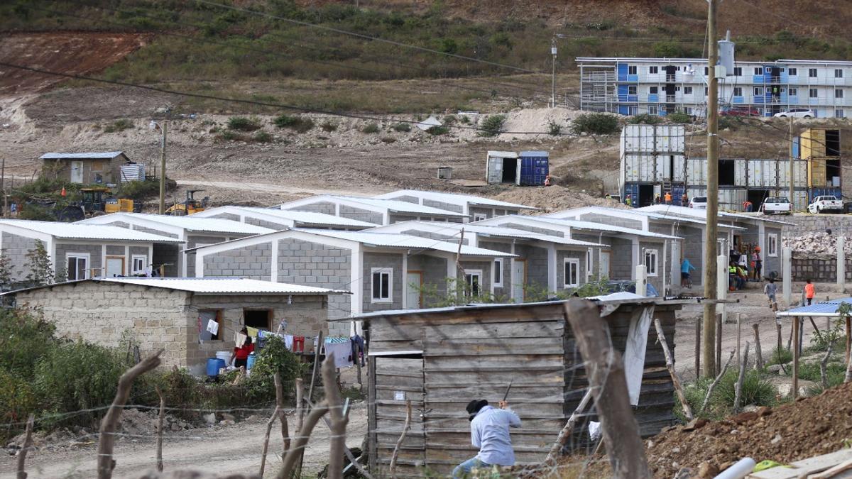 Entregan documentación de Residencias Morazán al TSC y al CNA