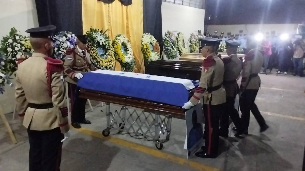 Mi hijo “cayó en una trampa”: padre del comisario Lester Amador asesinado en Corinto