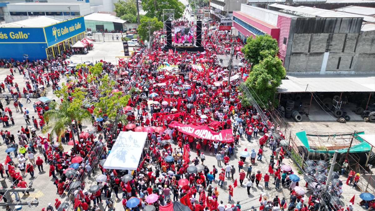 Masiva asistencia de Libre impide recorrido previsto en San Pedro Sula