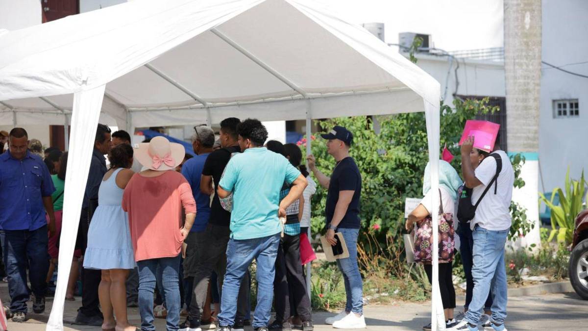 Largas filas e incertidumbre: el ambiente en las afueras de las sedes de Koriun Inversiones