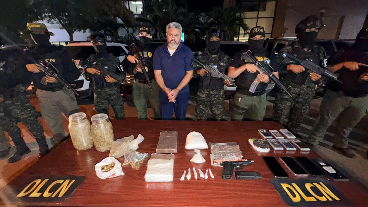 Allanamiento en El Roble deja un detenido y decomiso de supuesta droga, armas y seis carros