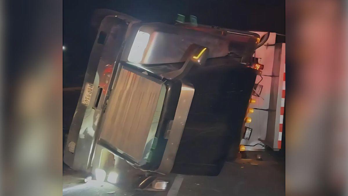 Trailero muere aplastado tras volcamiento en Santa Cruz de Yojoa