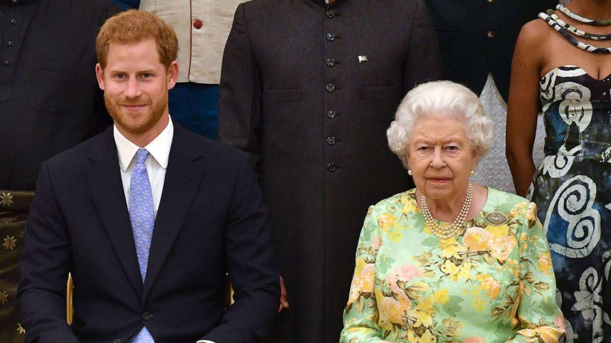 El príncipe Harry rinde homenaje a Isabel II, su “brújula” y promete honrar a su padre