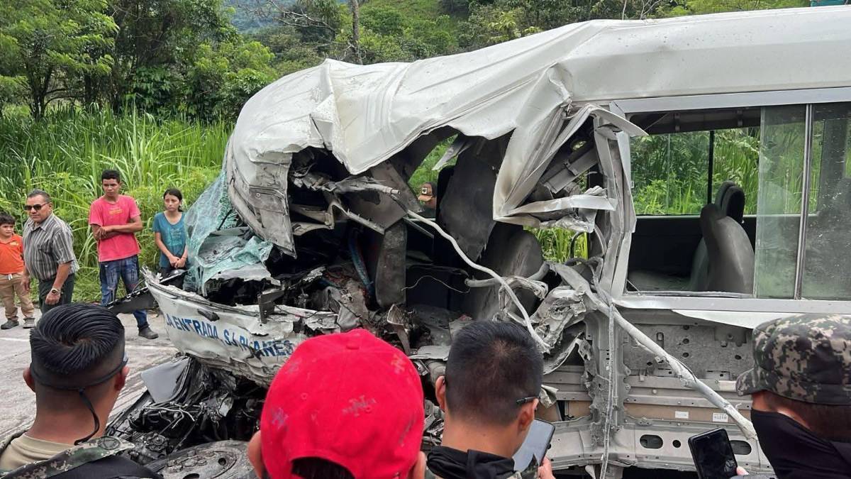 Tres muertos: imágenes impactantes del accidente en Trinidad, Copán