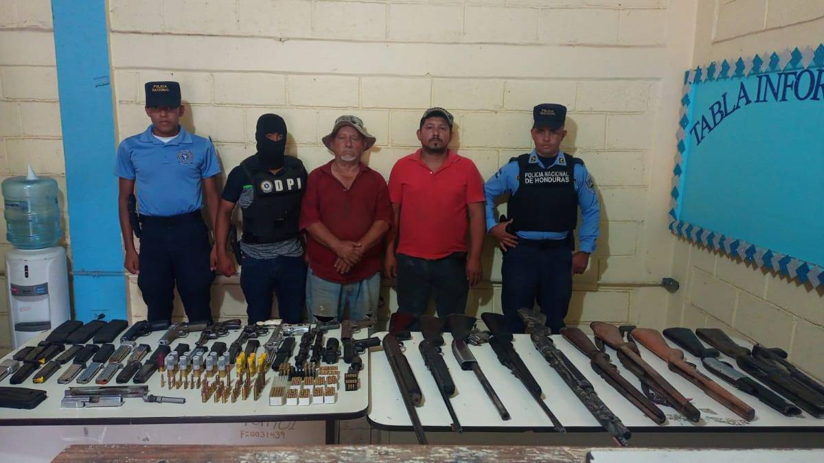 Tras darles a conocer sus derechos como detenidos, la DPI los pondrá a disposición de la Fiscalía de esa localidad para que se proceda conforme a ley corresponde.