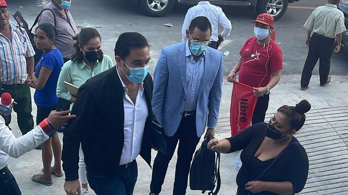 Libre analiza expulsión de 20 diputados que se oponen a que Luis Redondo sea presidente del Congreso