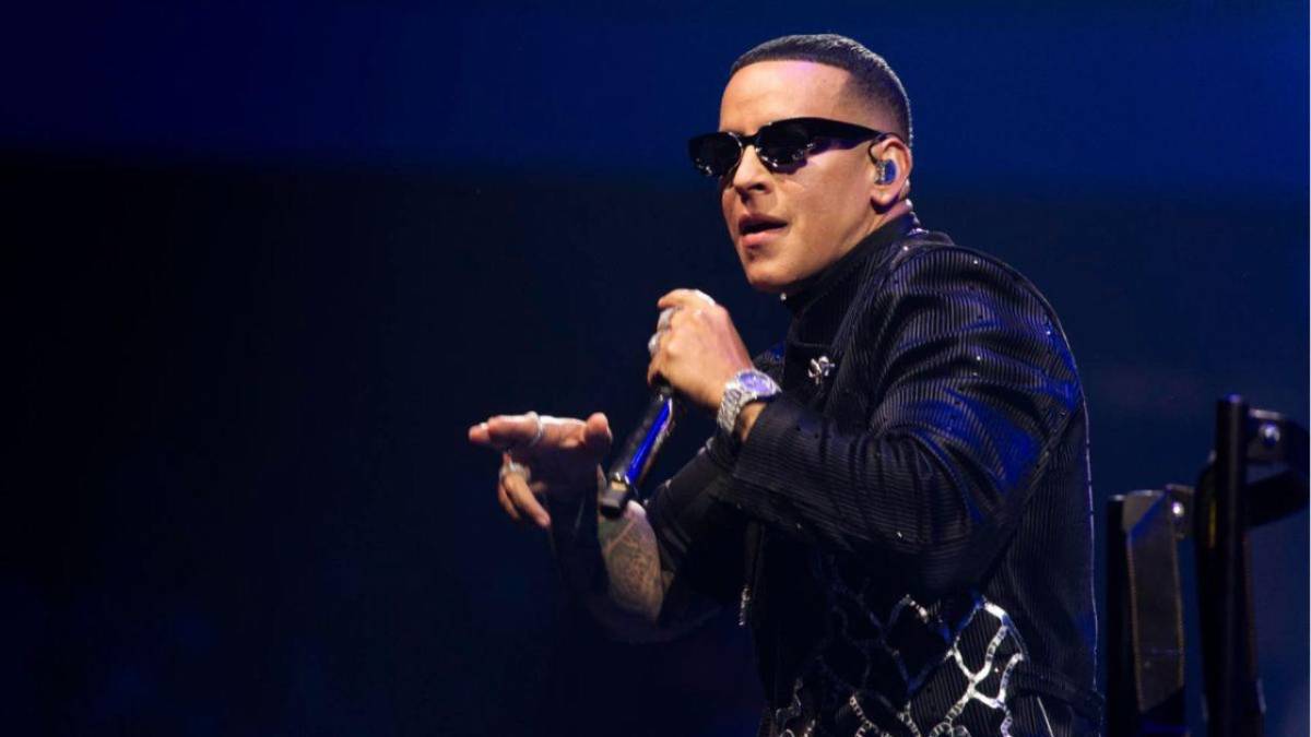 De ganar millones con sus perreos a predicar, así es la nueva vida de los reguetoneros