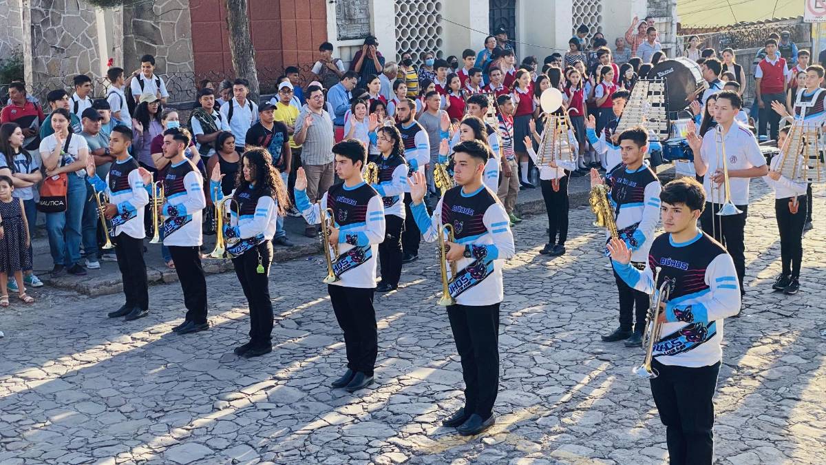 Antorcha de la paz ilumina Honduras en su independencia