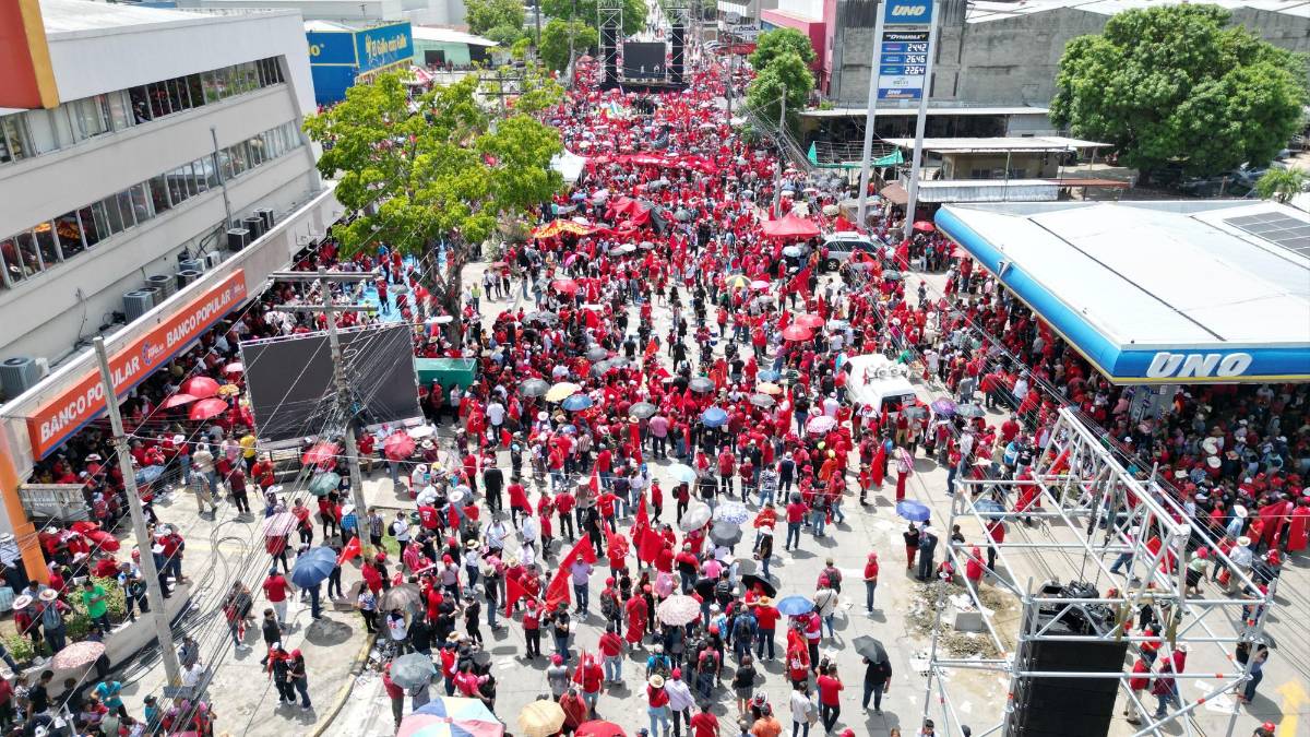Masiva asistencia de Libre impide recorrido previsto en San Pedro Sula