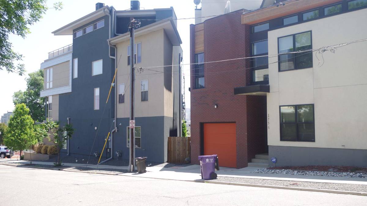 Policía de área de Denver niega que la banda Tren de Aragua se haya tomado edificios