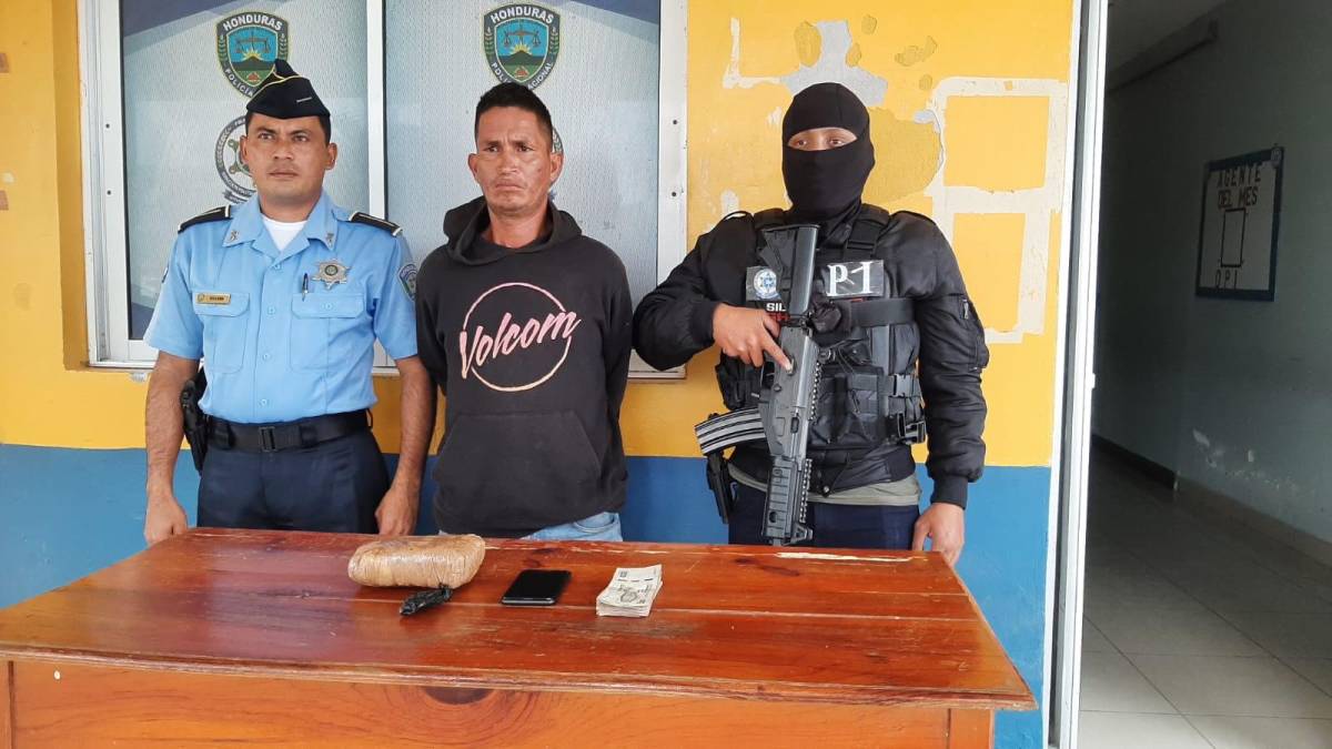 En Copán capturan a hombre que llevaba marihuana abordo de bus