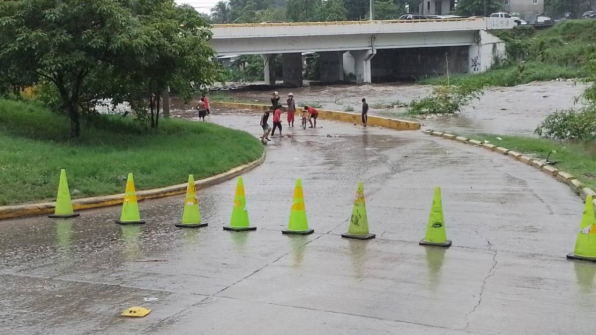 Estas son las vías cerradas por lluvias en San Pedro Sula