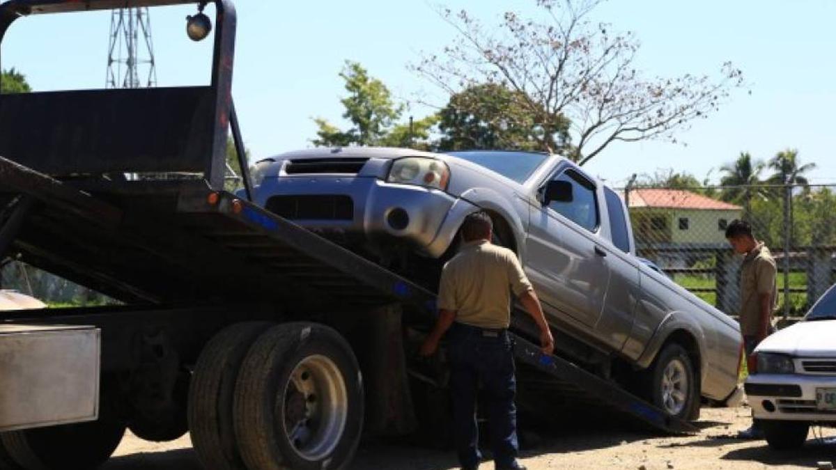 Vuelven las grúas a las calles de San Pedro Sula, confirma alcalde Roberto Contreras