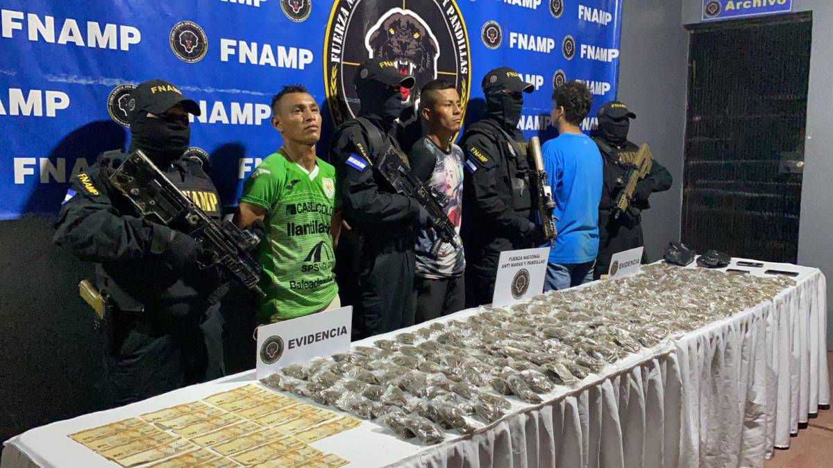 Detienen a tres hombres por supuesta venta de droga en Choloma