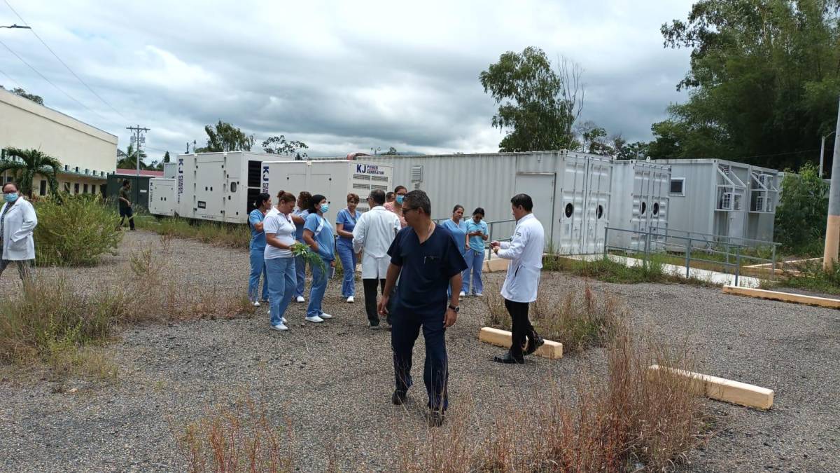 Buscan que hospital móvil de La Ceiba sirva para atender emergencias del IHSS