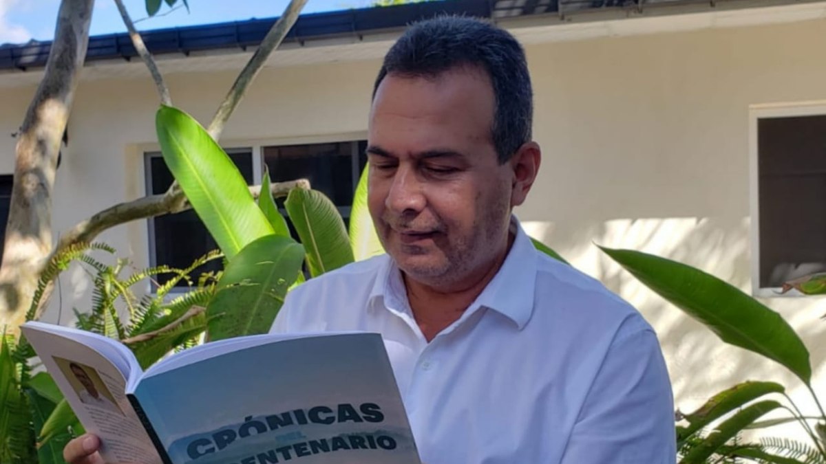Rubén Darío Paz lanza su nuevo libro educativo y cultural “Crónicas del Bicentenario”