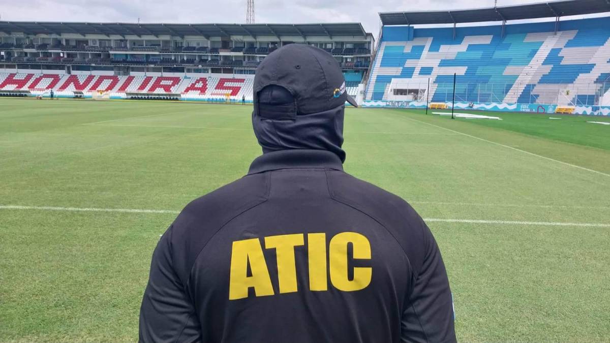 ATIC llegó al estadio Nacional y así reaccionó Mario Moncada