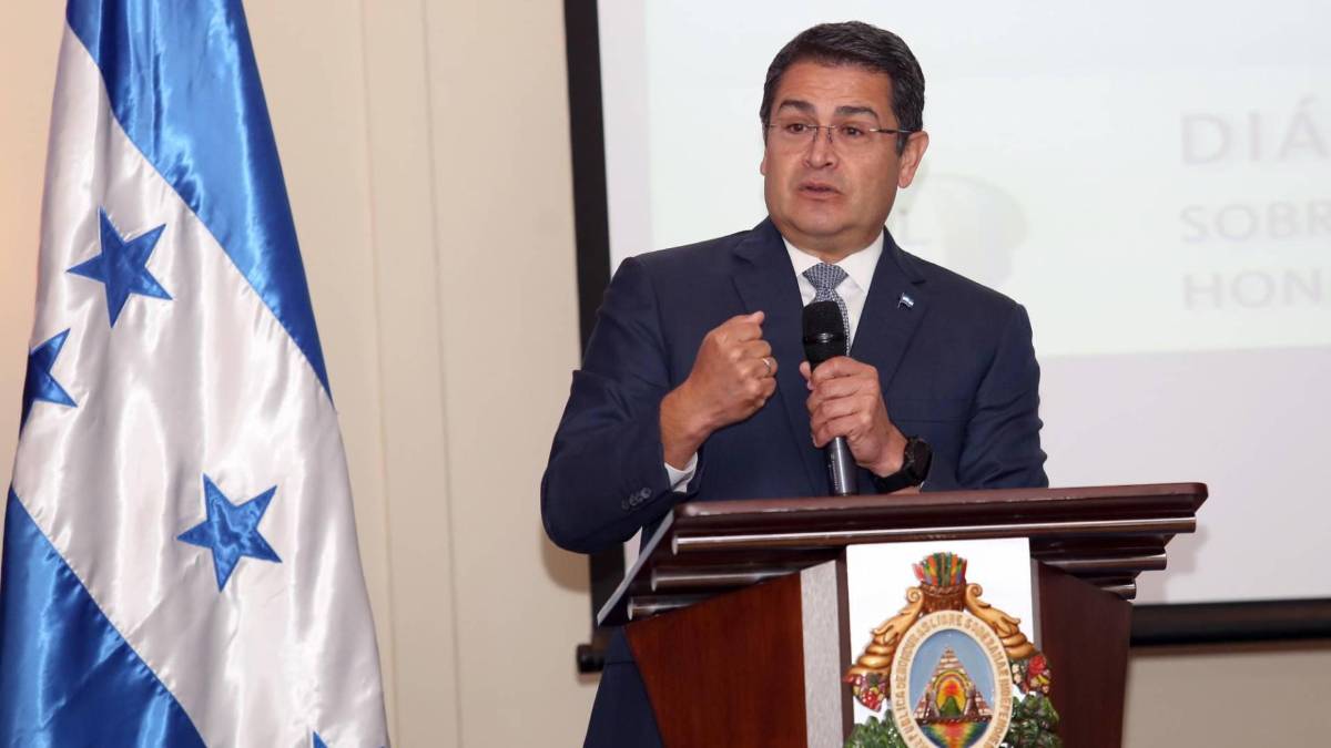 MP abre investigación contra Juan Orlando Hernández y su entorno