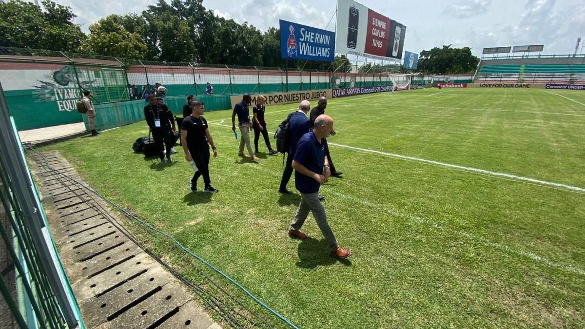Autoridades de la Concacaf inspeccionaron desde tempranas horas el estadio del Marathón.