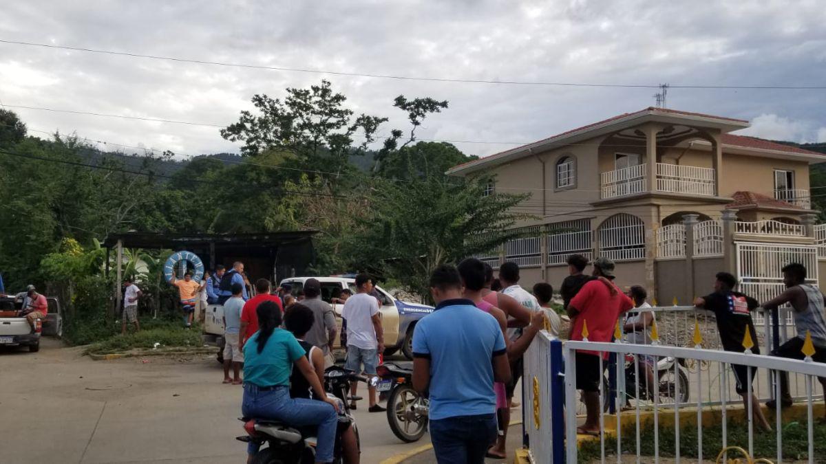 Desarman y linchan a presunto asaltante que entró a local en Yoro