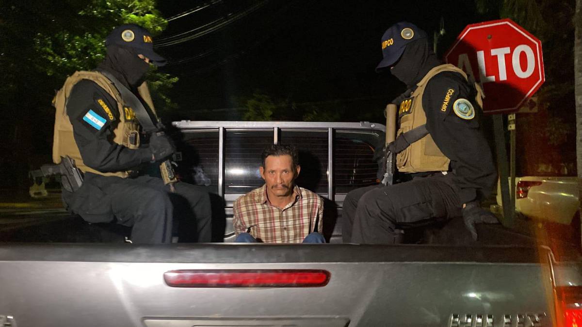 Además, el detenido está en la lista de criminales más buscados en Honduras. 