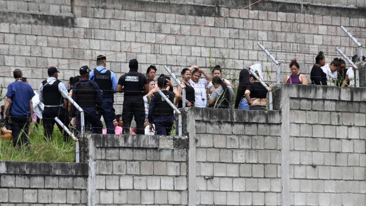 Absuelven a pandillera implicada en la muerte de 46 reclusas en Pnfas