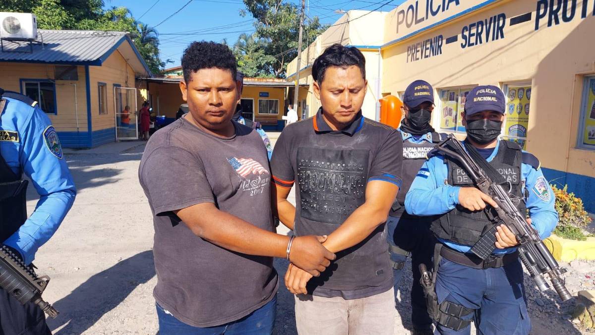 Capturan a dos presuntos integrantes del grupo delictivo “Los Cholos” en La Ceiba