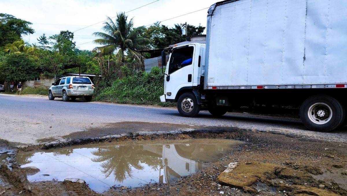 Tráfico infernal y accidentes: la crisis vial en la CA-13 de Honduras