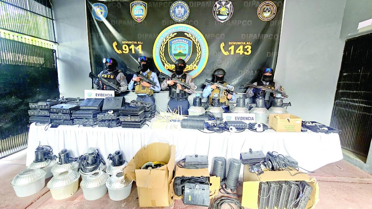 La MS tenía cámaras para vigilar edificios estatales