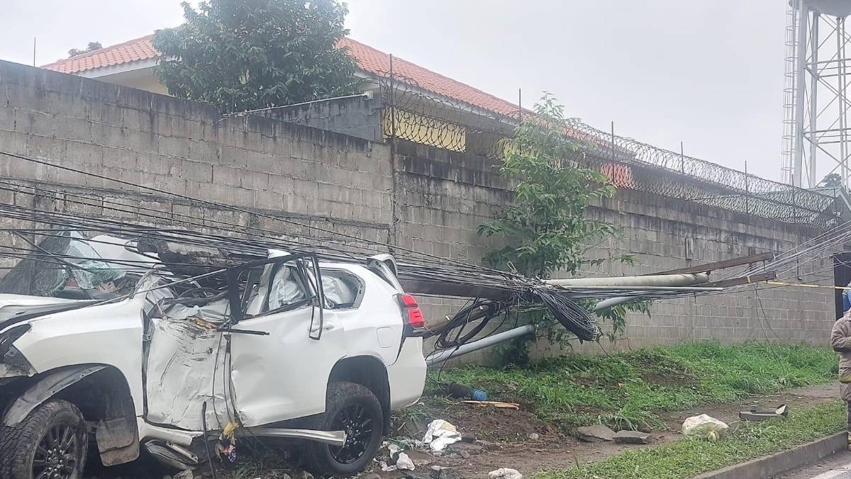 Madrugada mortal: violento impacto deja a ingeniero muerto y atrapado entre el hierro