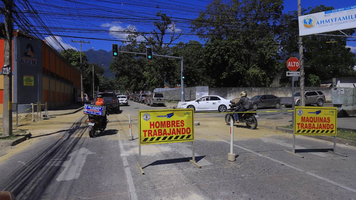 Las calles que cerró Aguas de San Pedro en barrios del centro